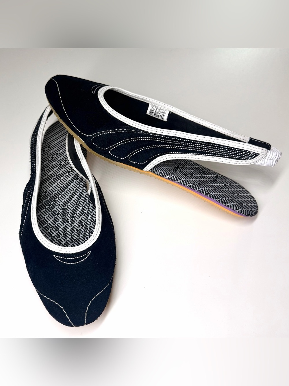 Puma Women's Slingy Black and White Slip-On Ballet Flats Sandals Size- 8